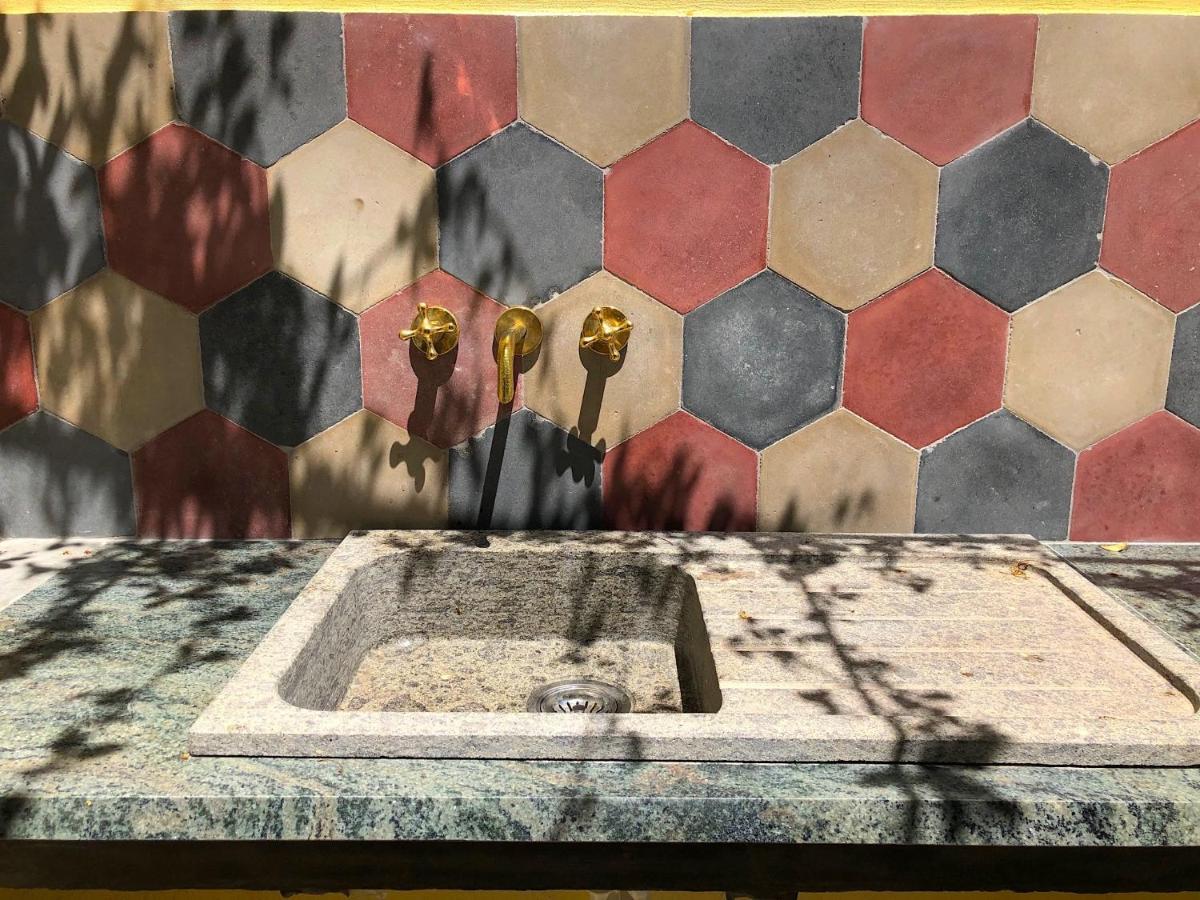 コッラッツォーネUmbria, "Casa Sagrantina" Con Piscina E Pergolatoアパートメント エクステリア 写真