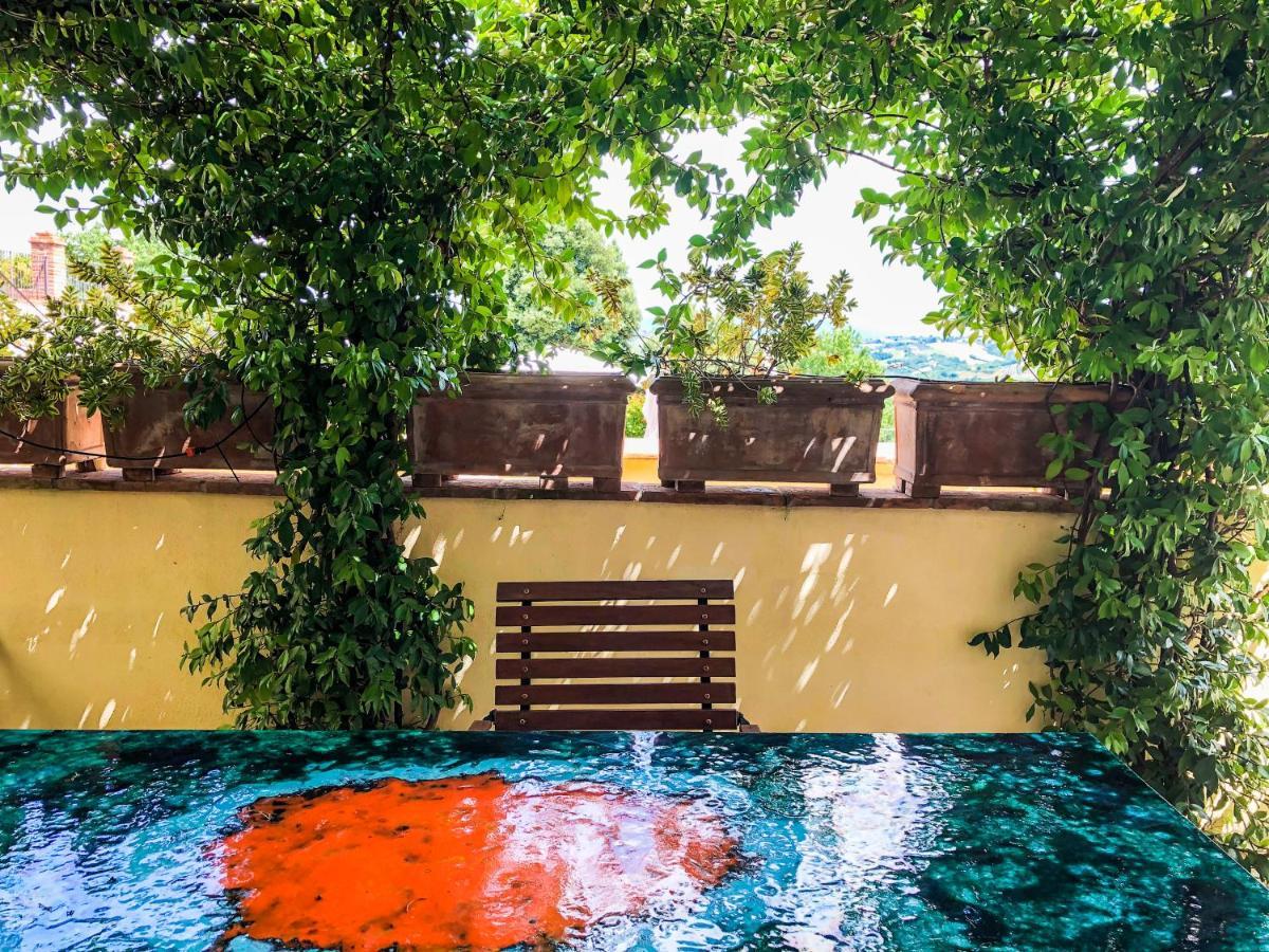 コッラッツォーネUmbria, "Casa Sagrantina" Con Piscina E Pergolatoアパートメント エクステリア 写真