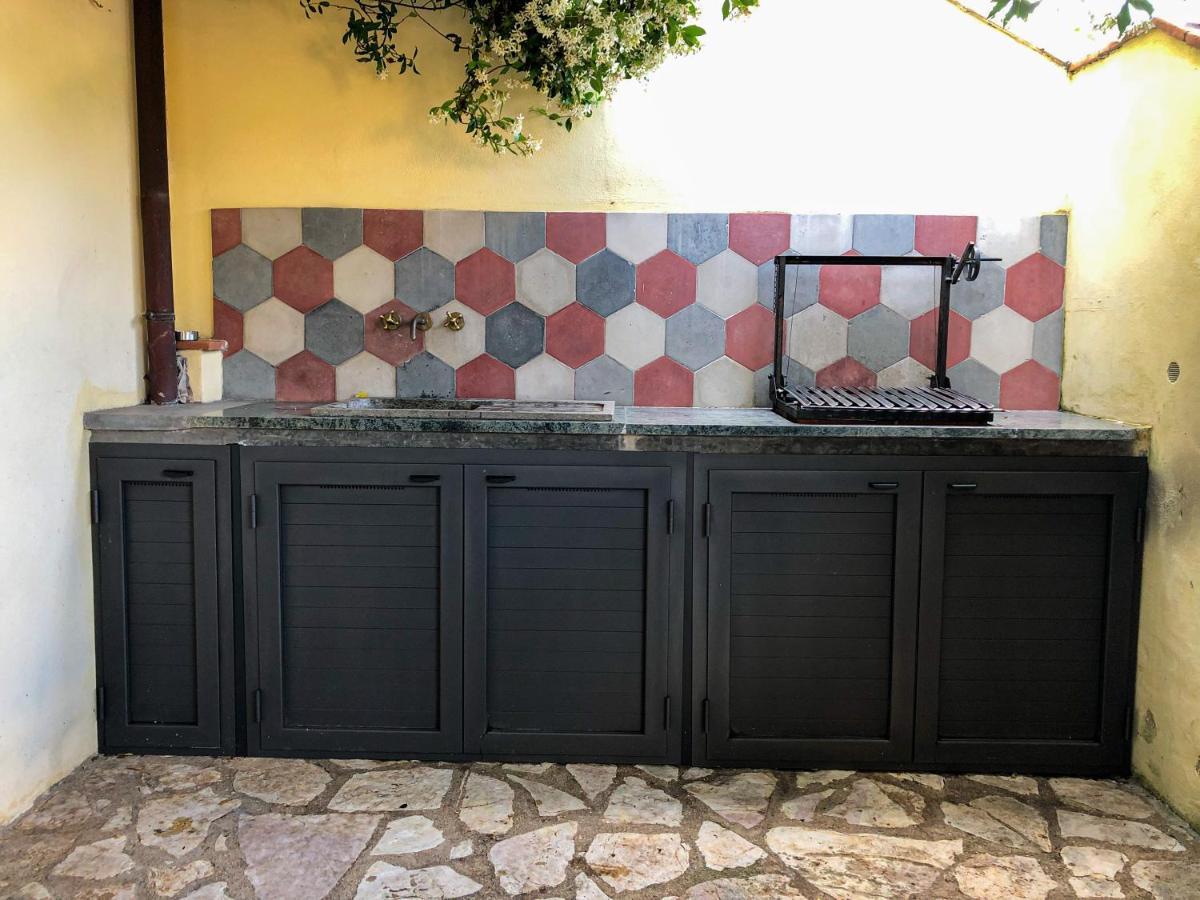 コッラッツォーネUmbria, "Casa Sagrantina" Con Piscina E Pergolatoアパートメント エクステリア 写真