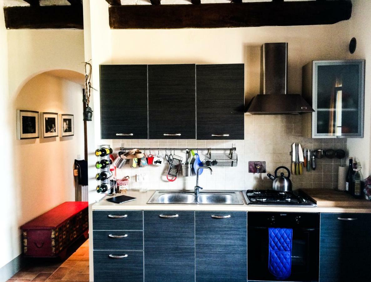 コッラッツォーネUmbria, "Casa Sagrantina" Con Piscina E Pergolatoアパートメント エクステリア 写真