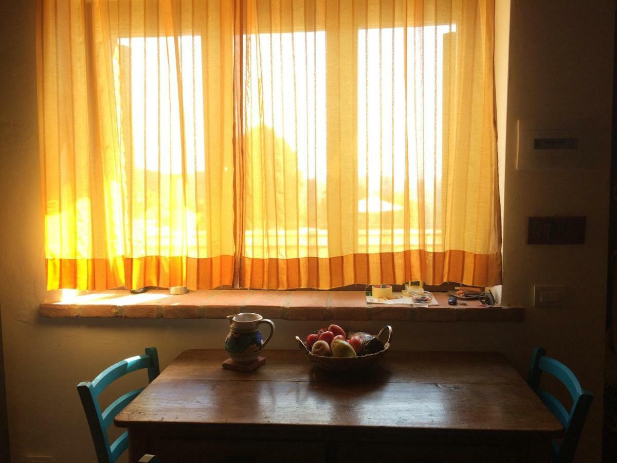 コッラッツォーネUmbria, "Casa Sagrantina" Con Piscina E Pergolatoアパートメント エクステリア 写真